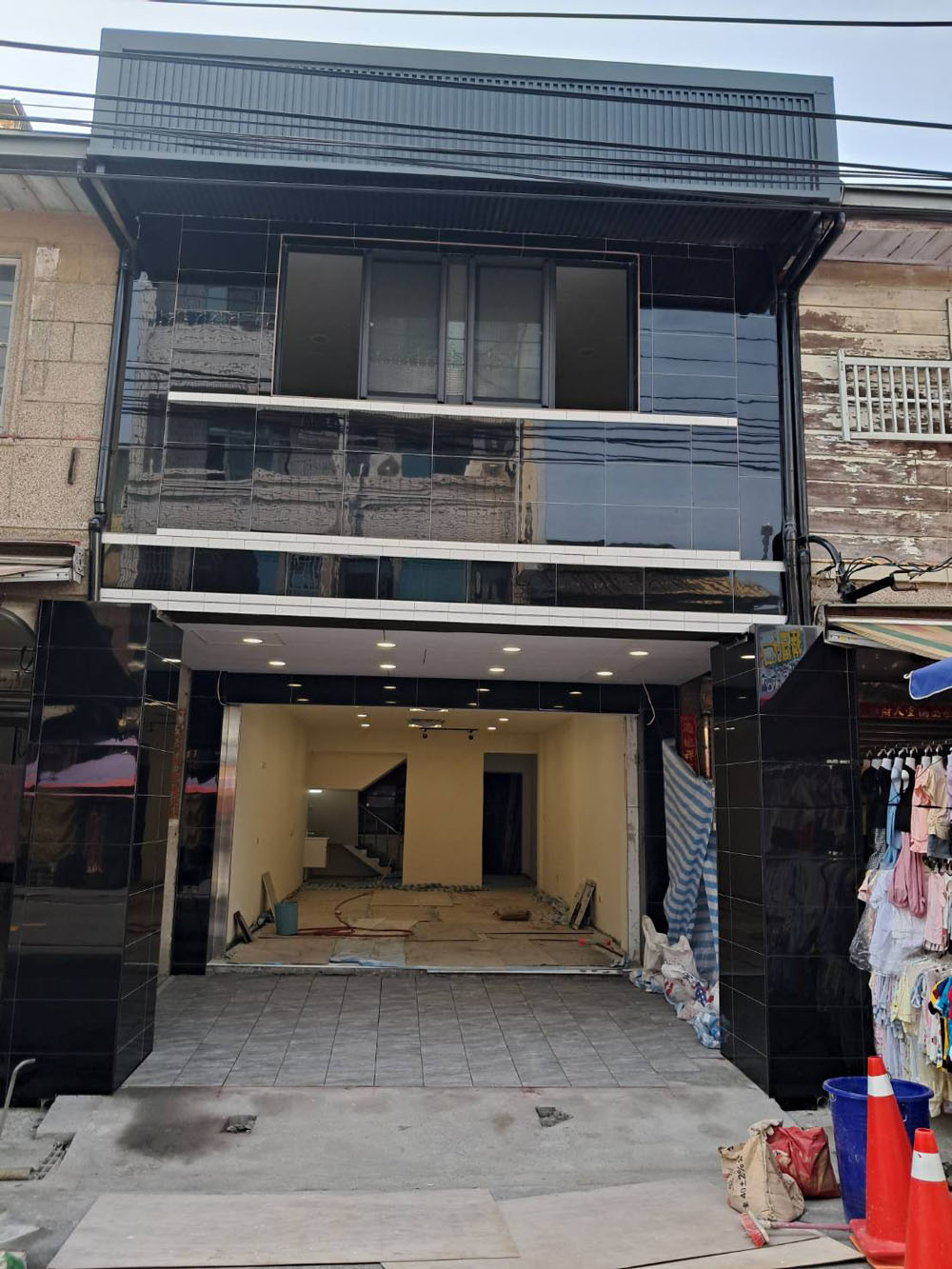 台中透天屋頂烤漆板翻新