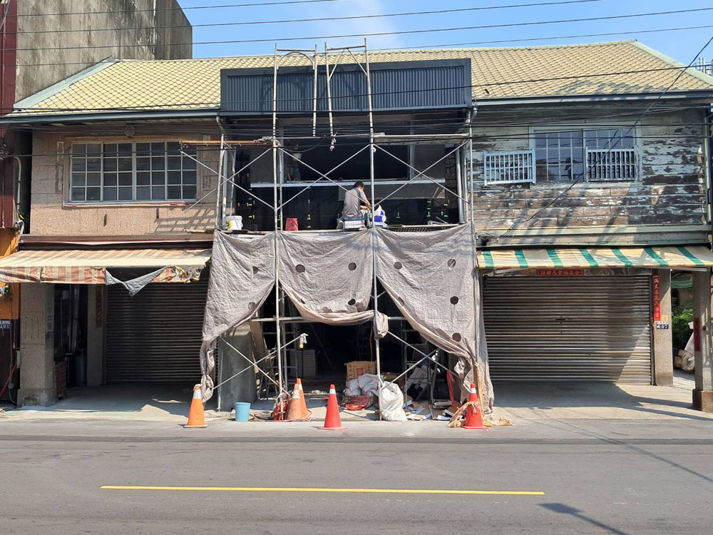台中屋頂烤漆板更新工程